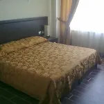 Leonardo 4* Škalngur