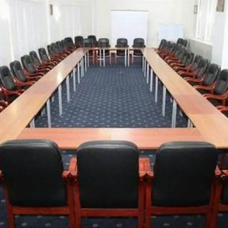 Leonardo Hotel