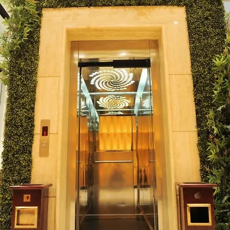 Hotel Leonardo