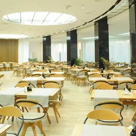 Leonardo Hotel