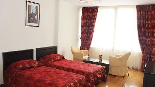 Leonardo 4* Škalngur