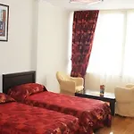 Leonardo 4* Shkallnur