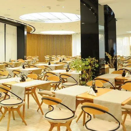 Leonardo 4* Škalngur