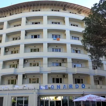 Leonardo 4*