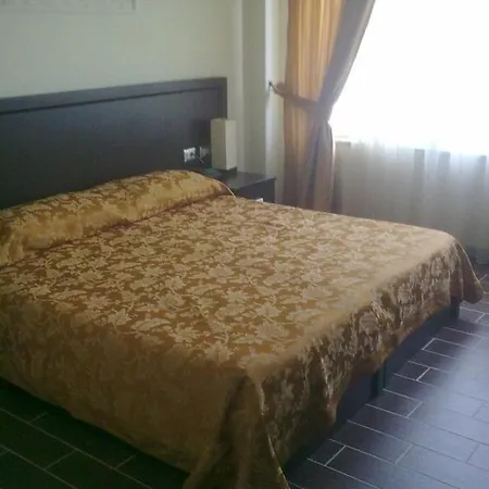 Leonardo 4* Škalngur