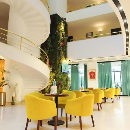 Leonardo Hotel