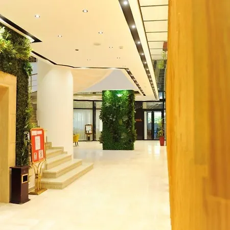 Leonardo Hotel