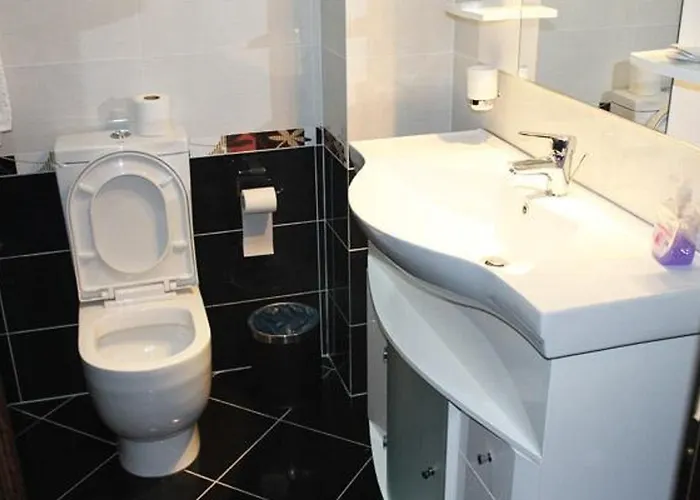 Leonardo Hotel Shkallnur