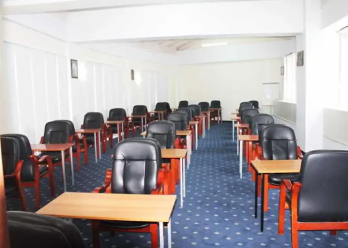 Leonardo 4* Shkallnur