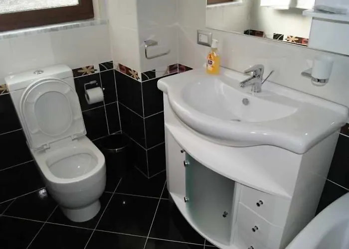 Leonardo Hotel Shkallnur