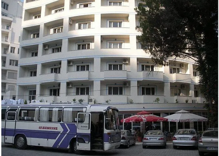 Leonardo 4* Shkallnur