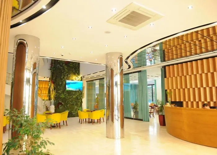 Hotel Leonardo Shkallnur